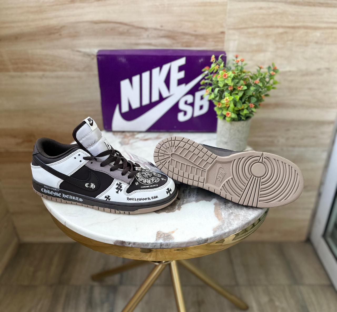 NIKE SB DUNK CHROME HEARTS