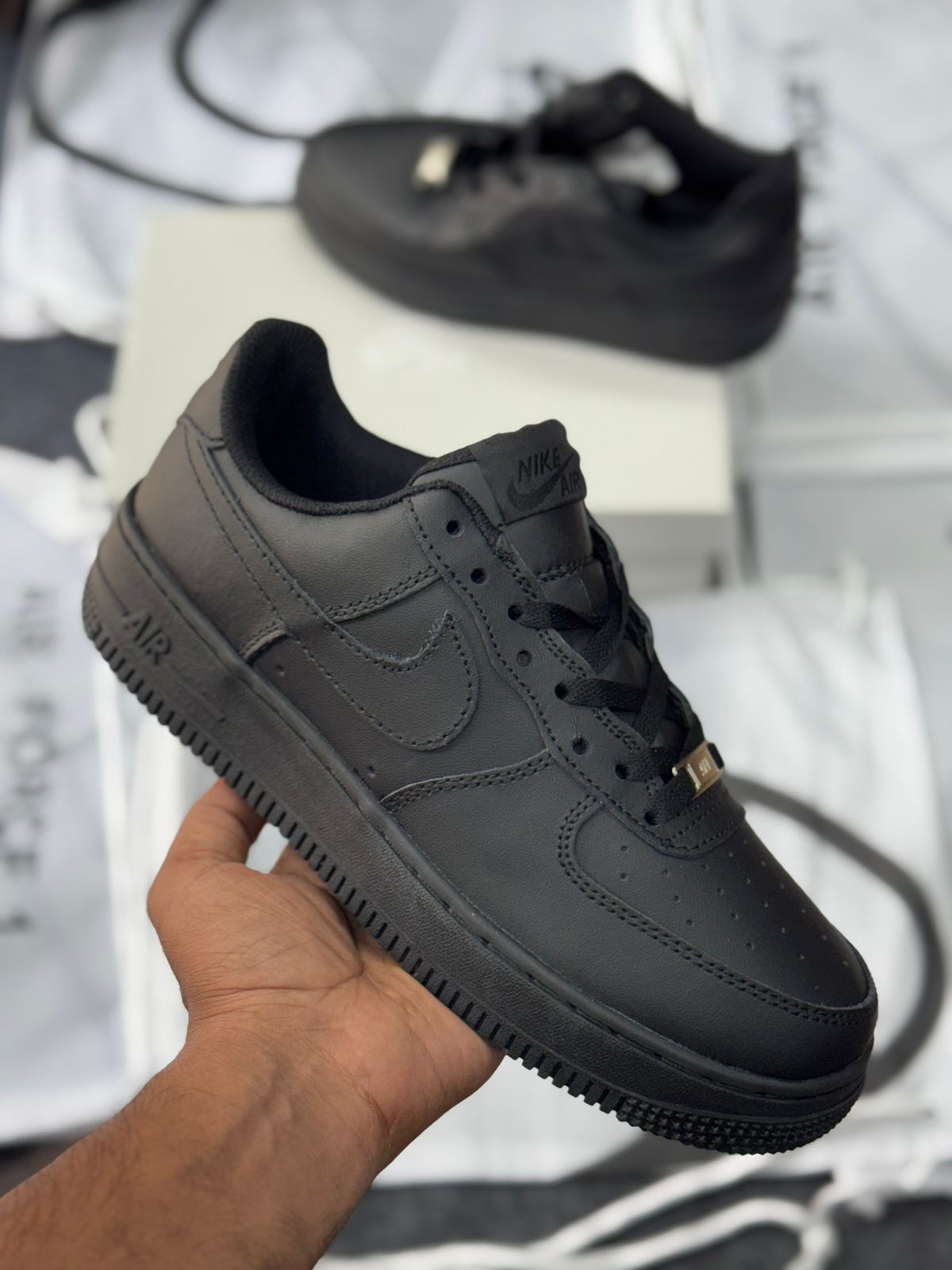 NIKE Air Force 1 Casual Sneakers