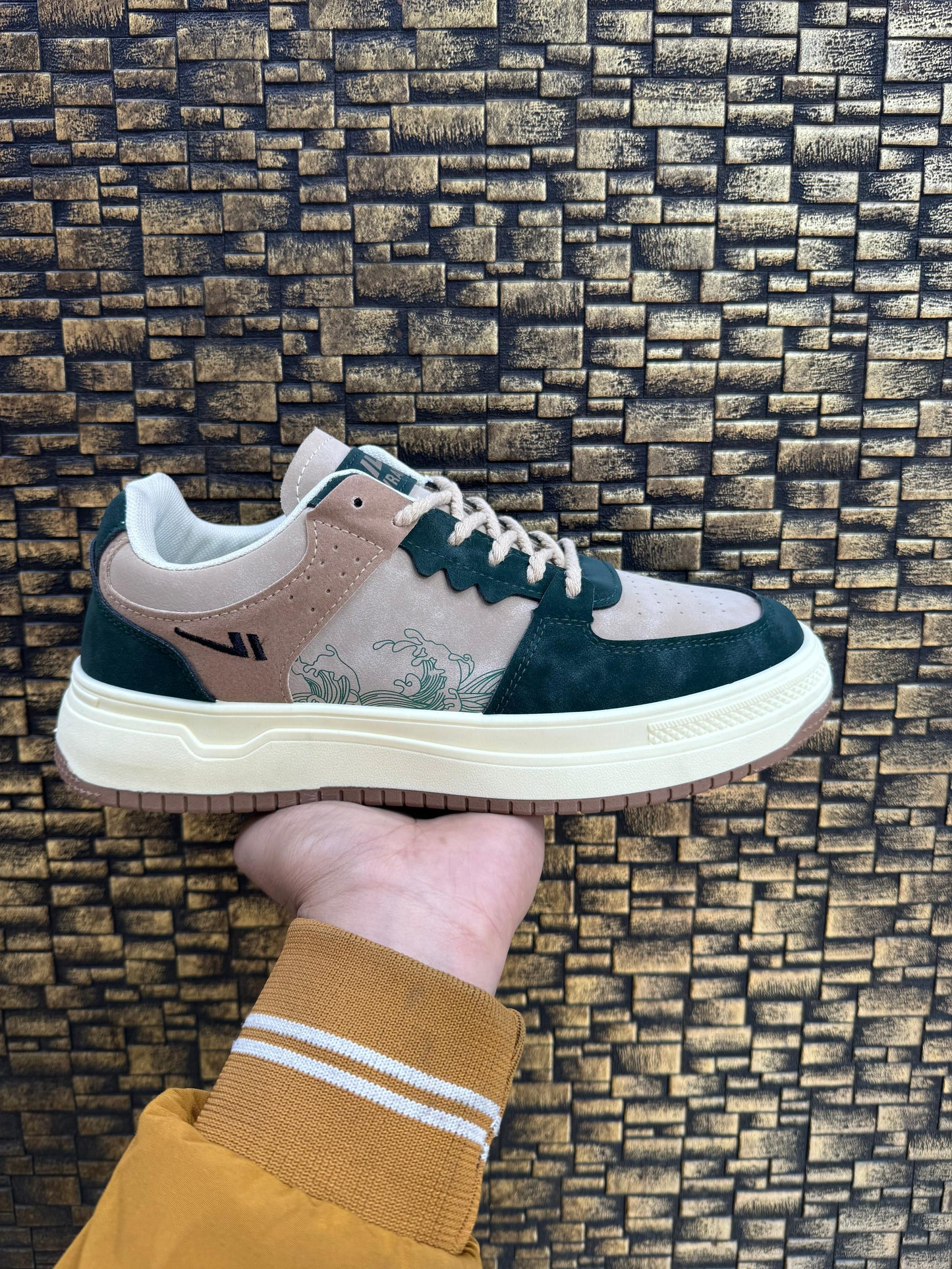 casual shoes