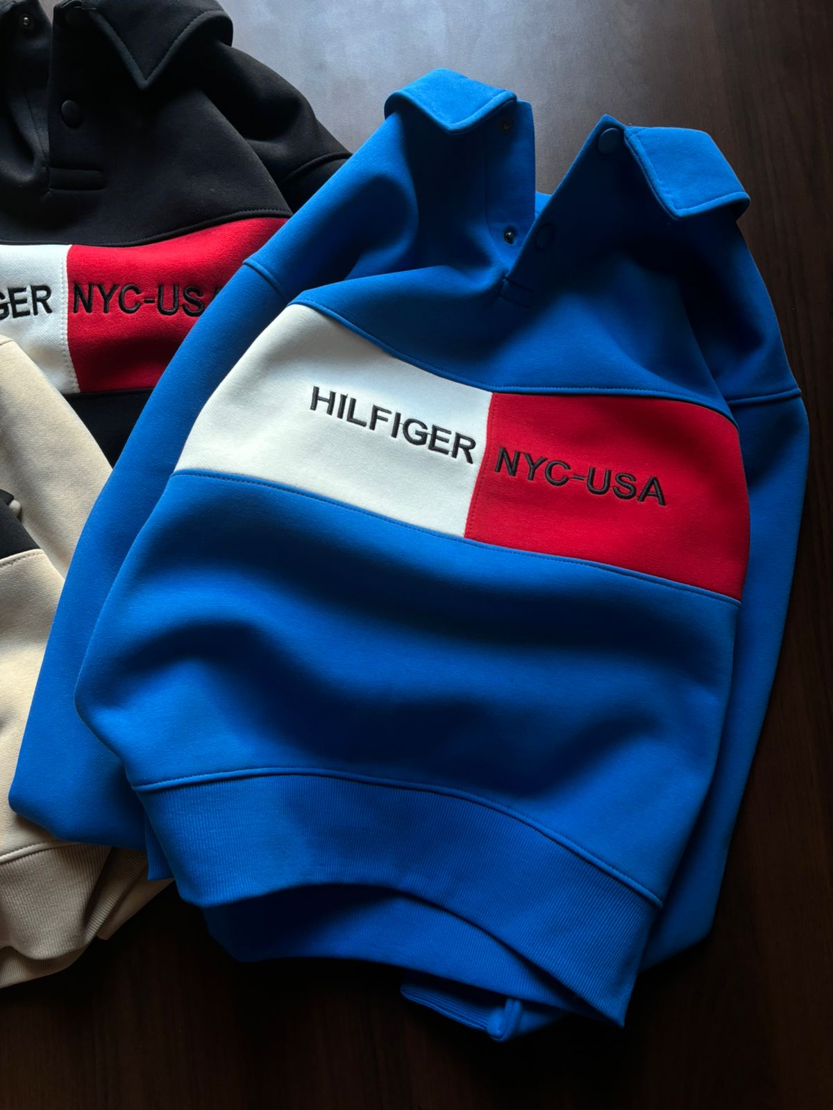 Tommy HOODIES