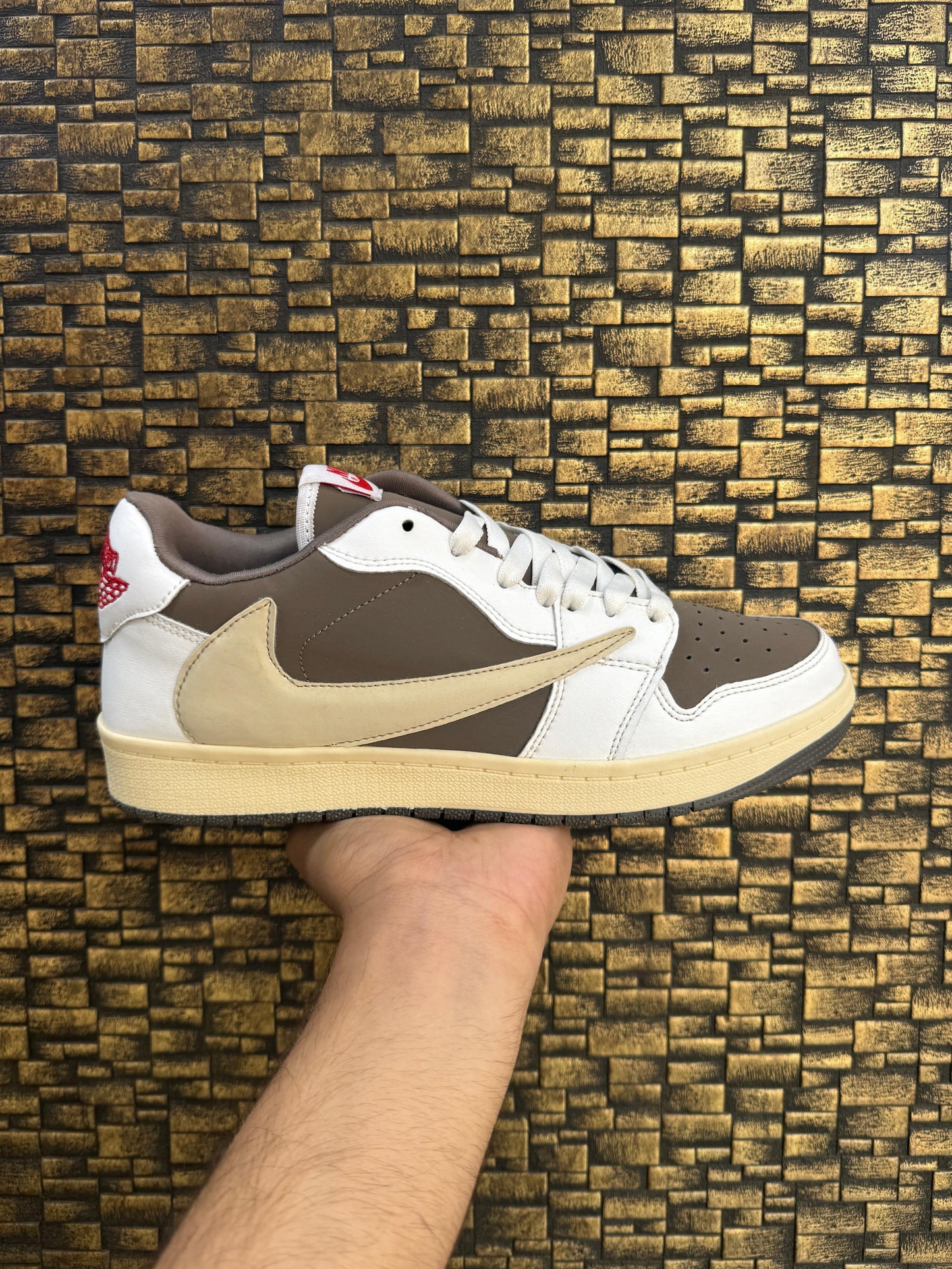 TRAVIS SCOTT X AIR JORDAN 1 LOW OG 'REVERSE MOCHA'