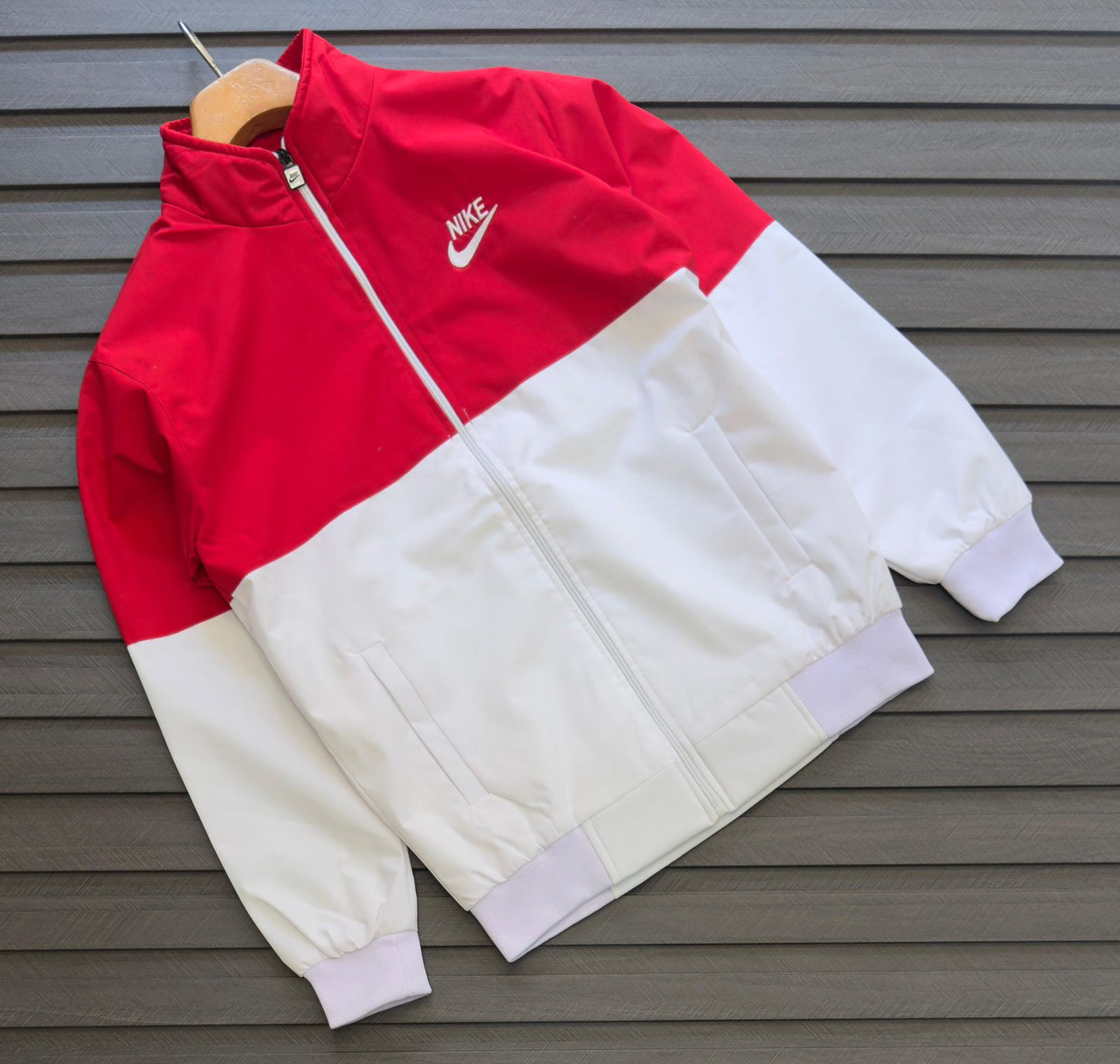 NIKE WINDCHEATER