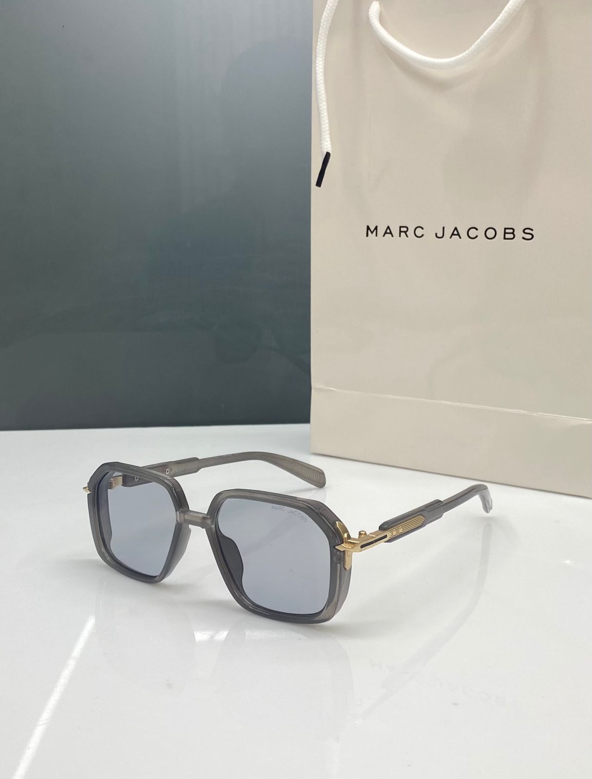 Marc Jacobs Premium Shades