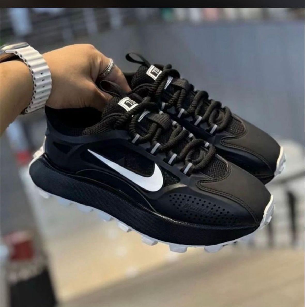 Nike Skechers