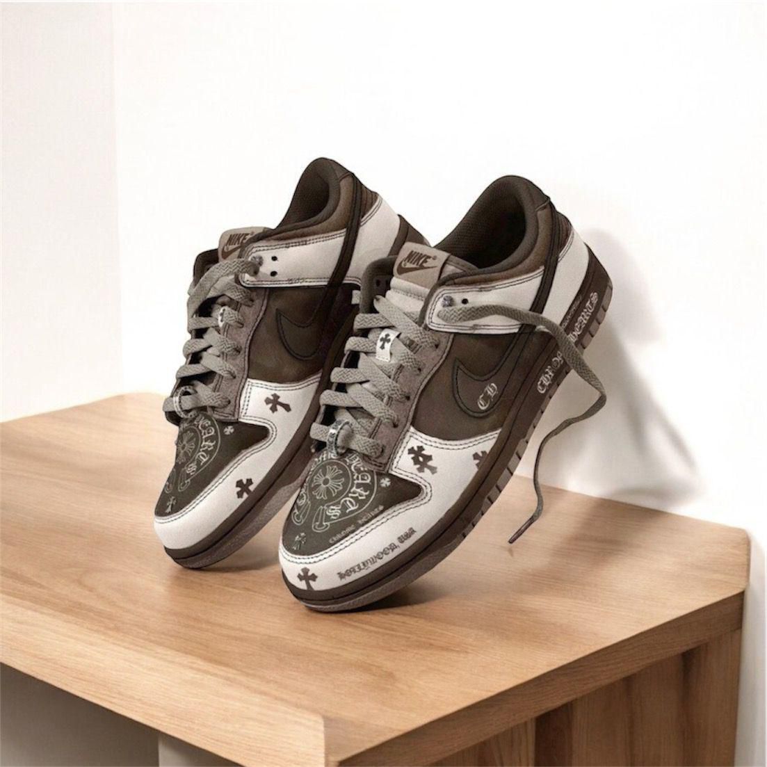 NIKE SB DUNK CHROME HEARTS