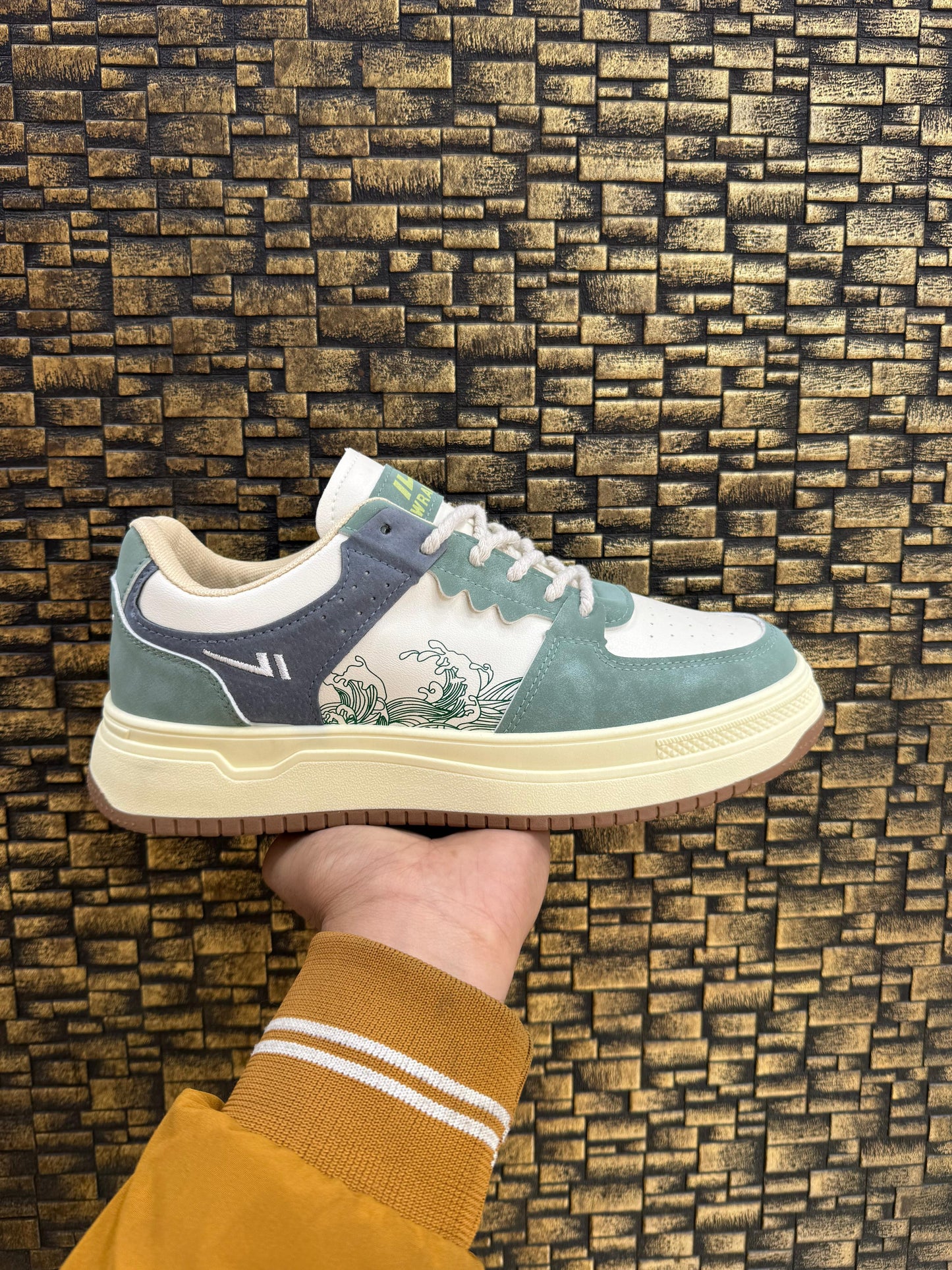 casual shoes