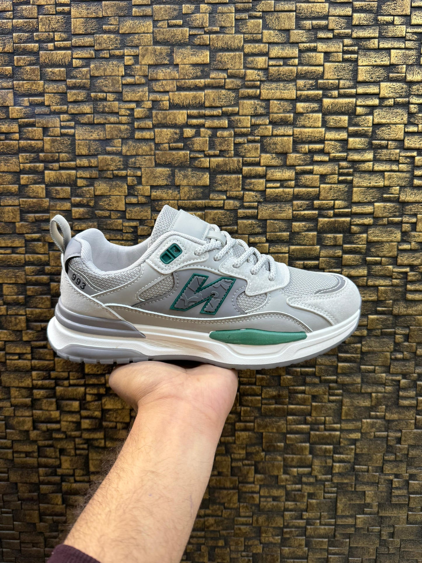 NEW BALANCE SHOES