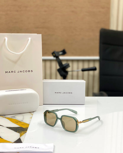 MARC JACOBS